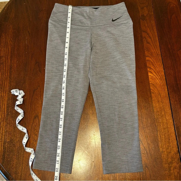 Nike Dri-Fit Leggings Womens Size Med Gray Capri Compression Workout Pan… - Picture 9 of 9